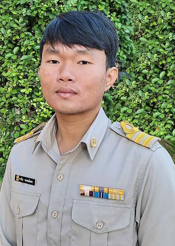 นายคาวิน พรหมโคตร