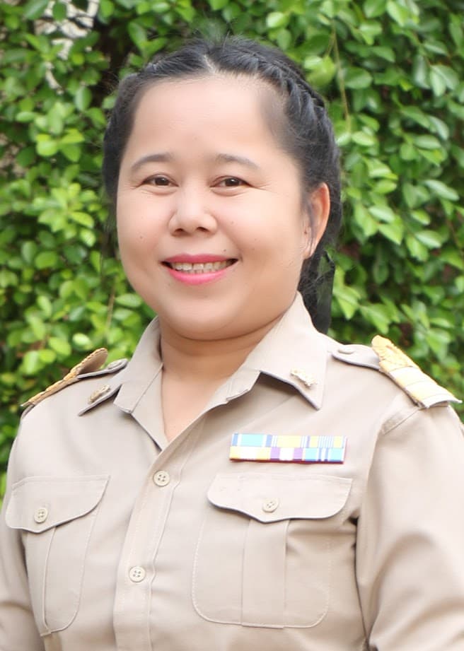 นางอนันท์ ศรีโคตร